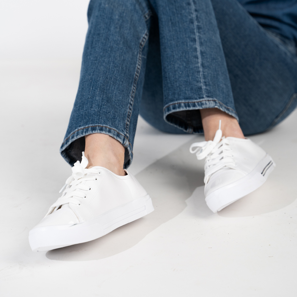https://www.flyfoot.co.il/products/560609_2.jpg סניקרס שרוכים קלאסי