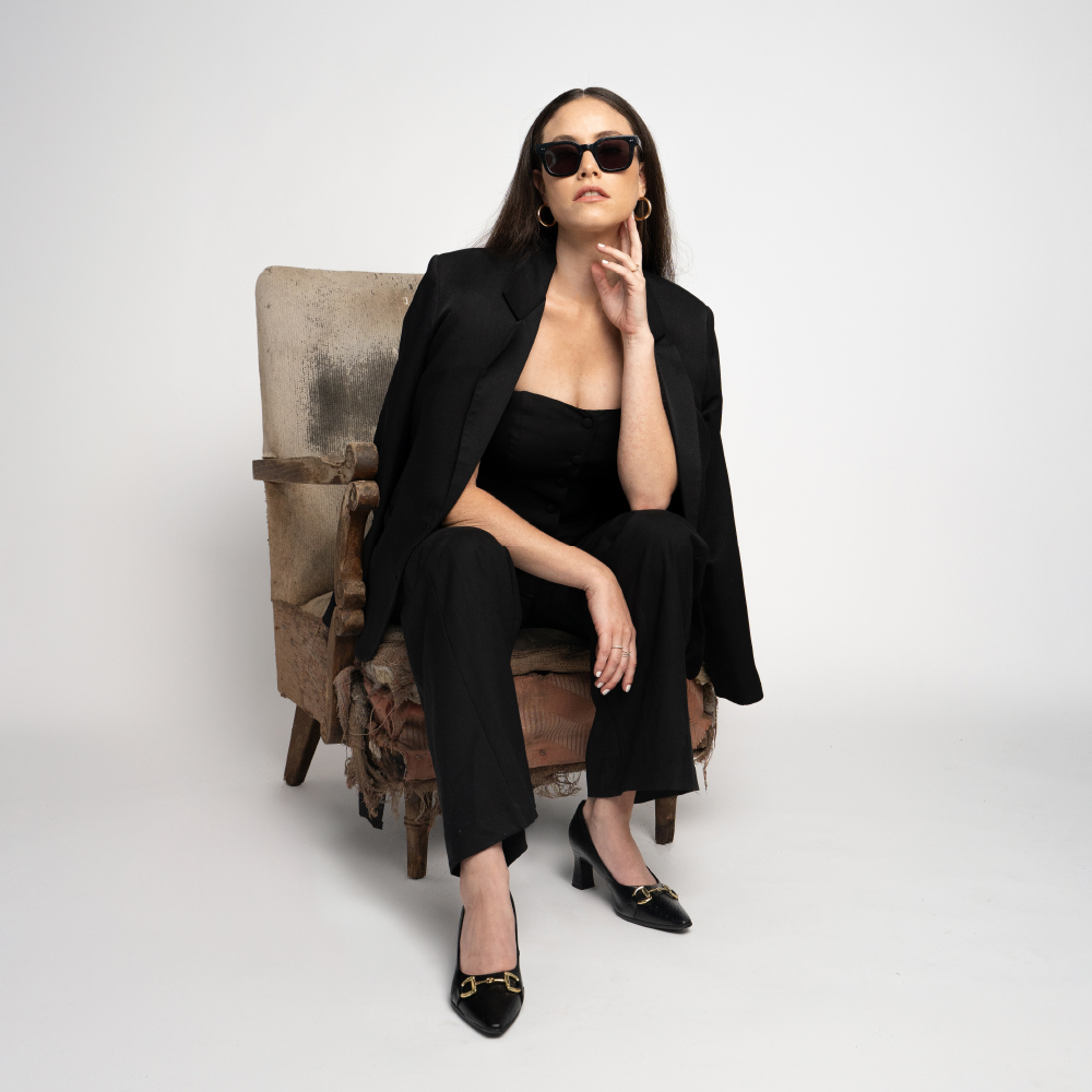 סירה אלגנטית שילוב אבזם