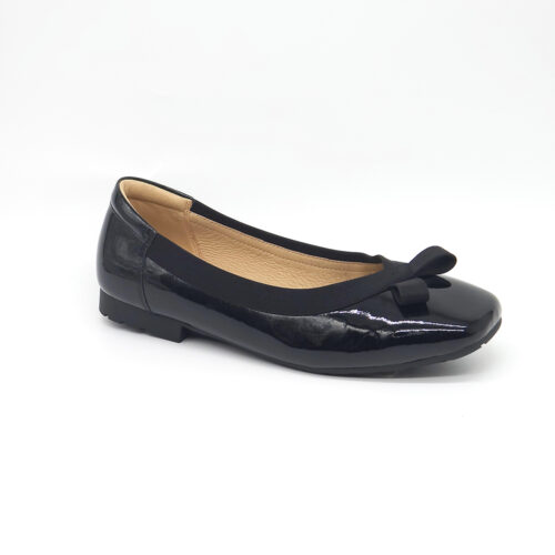 סירה בעיטור סרט