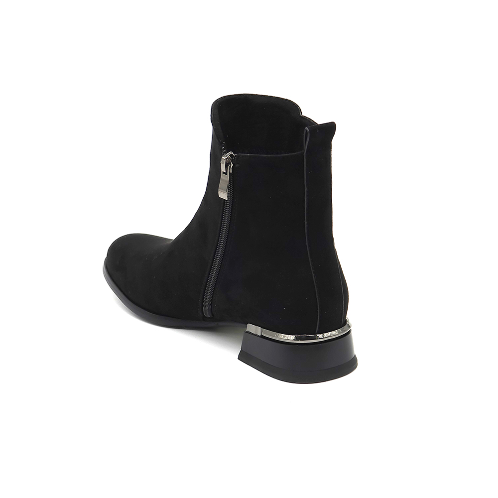 https://www.flyfoot.co.il/products/9100108_3.jpg מגפון בעיטור אבנים