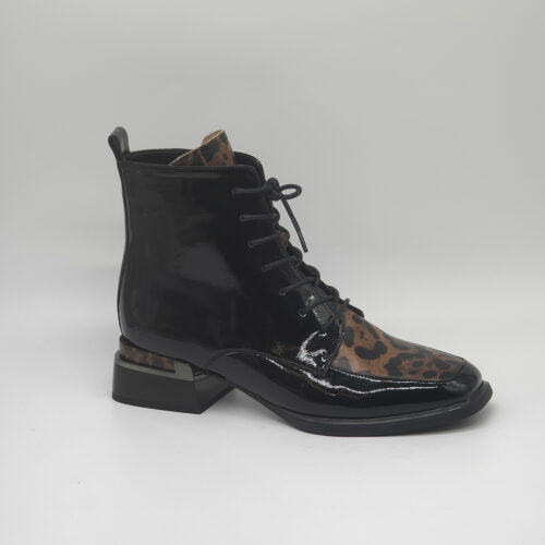 מגפון שרוכים בשילוב רוכסן