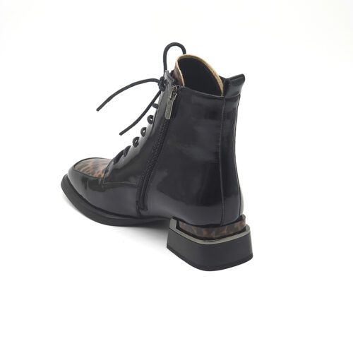 מגפון שרוכים בשילוב רוכסן