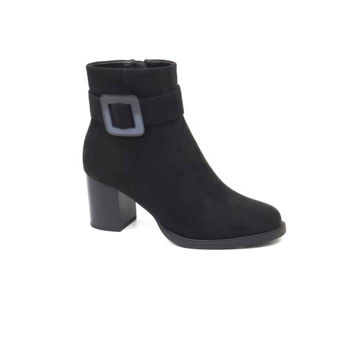 מגפון קלאסי בעיטור אבזם פ