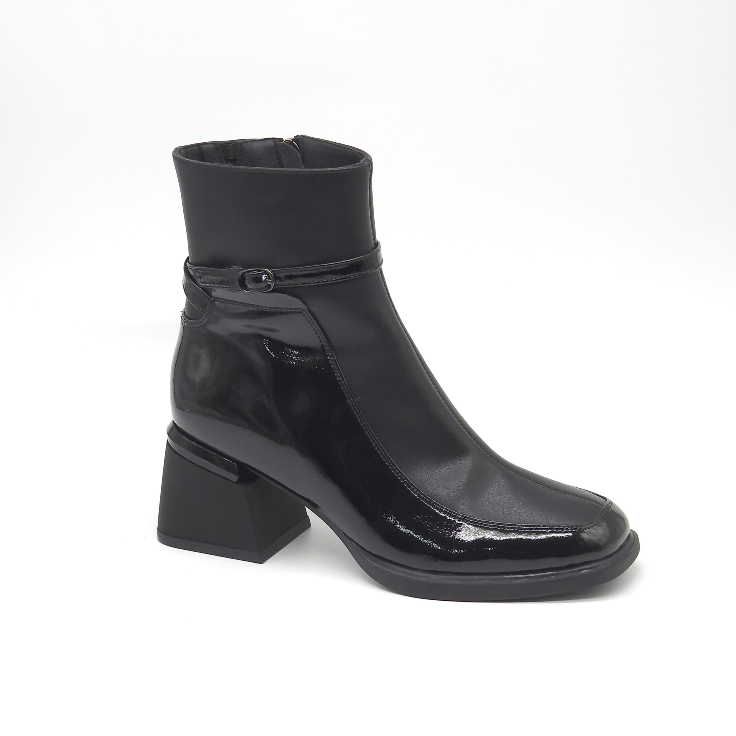 מגפון בשילוב חומרים