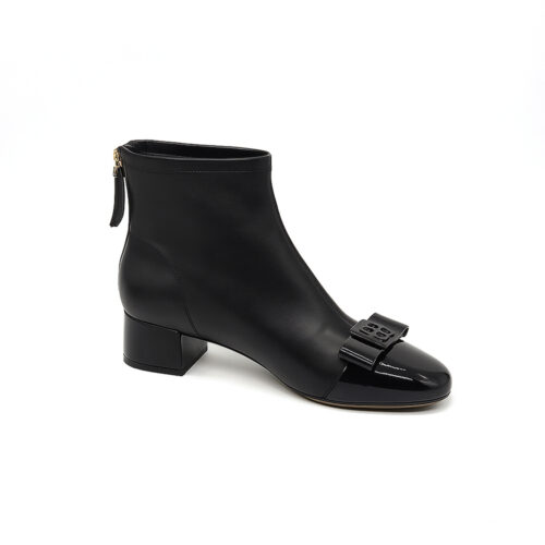 מגפון שטוח עם פפיון