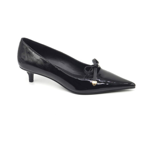 סירה אלגנט עם פפיון