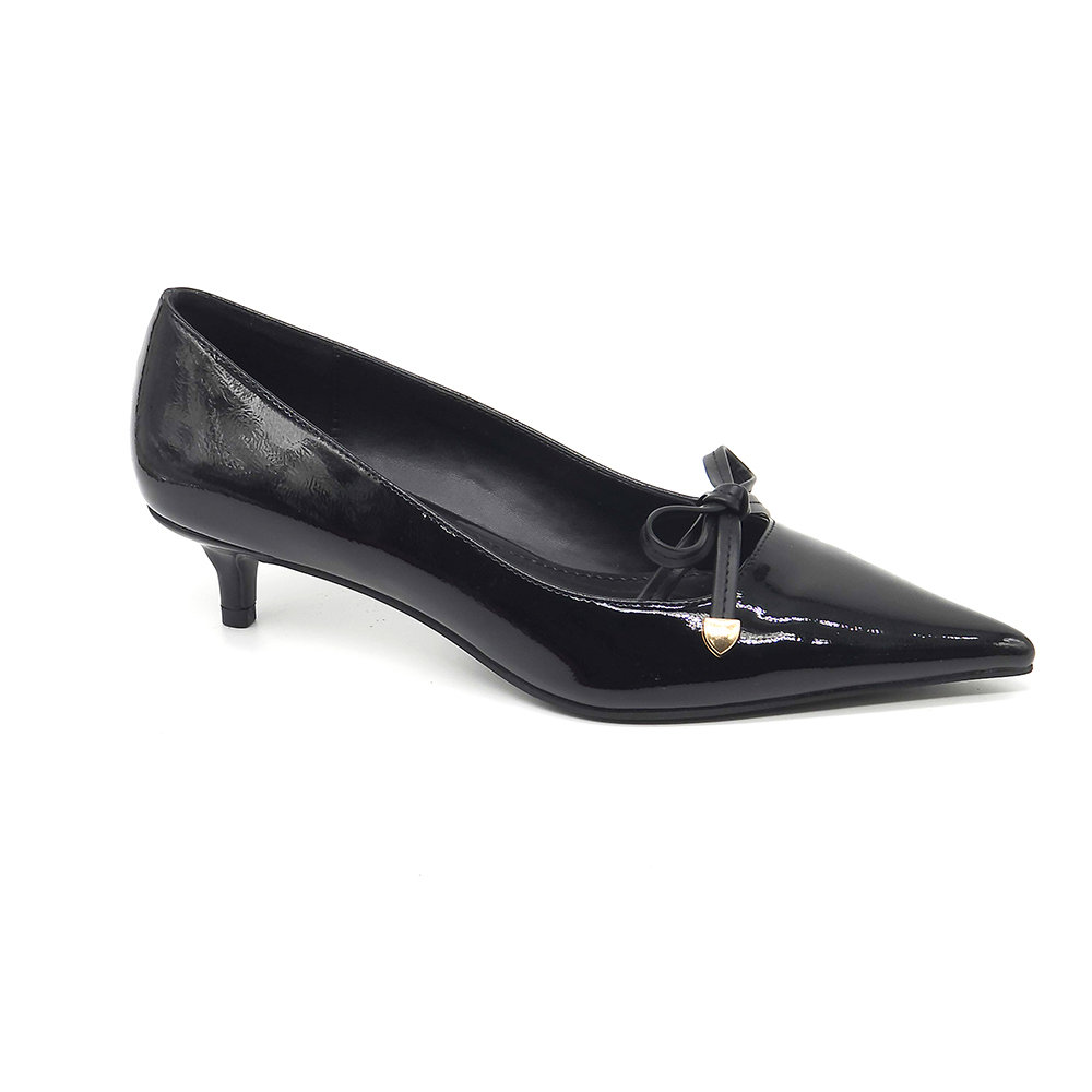 סירה אלגנט עם פפיון