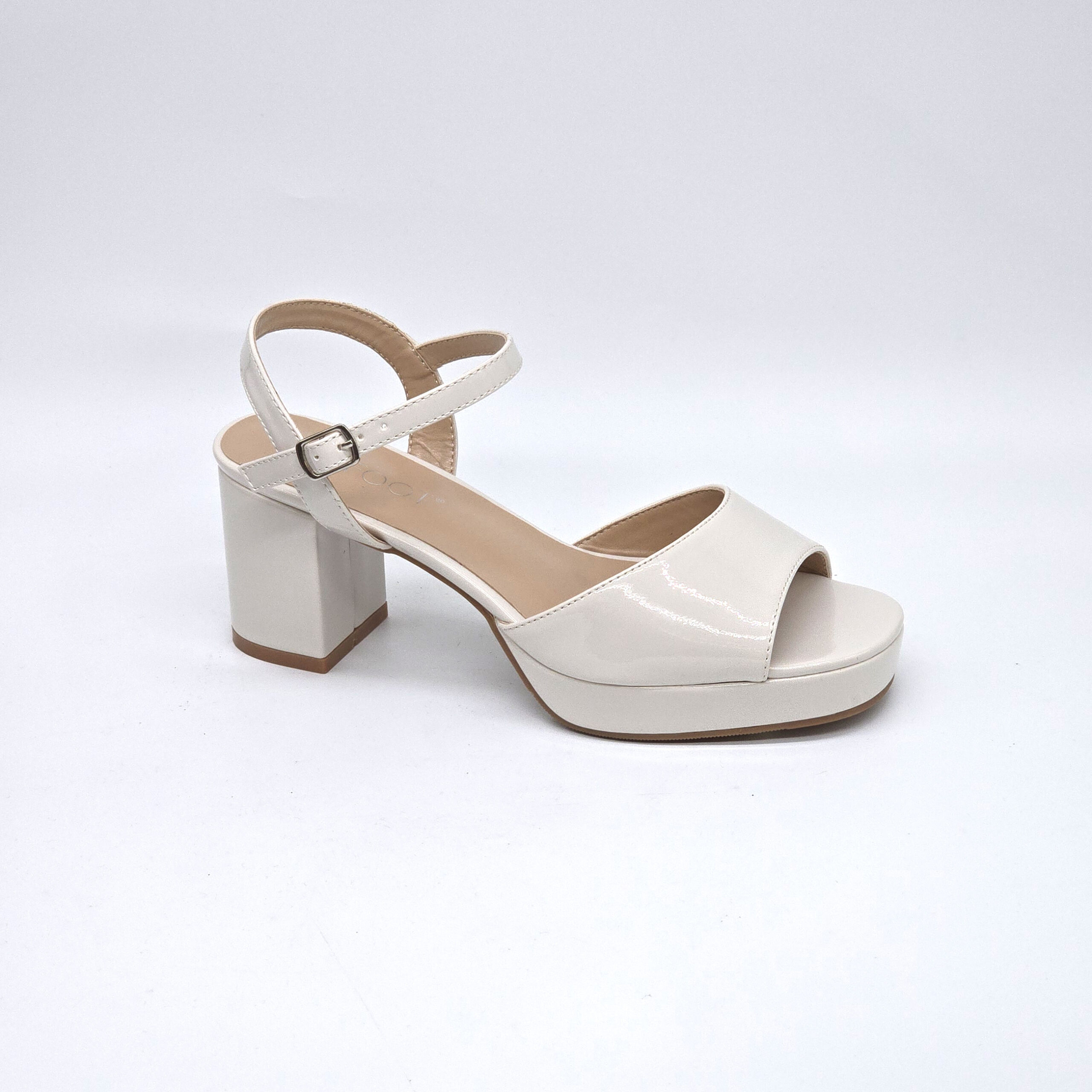 סנדל פלטפורמה רצועה רחבה