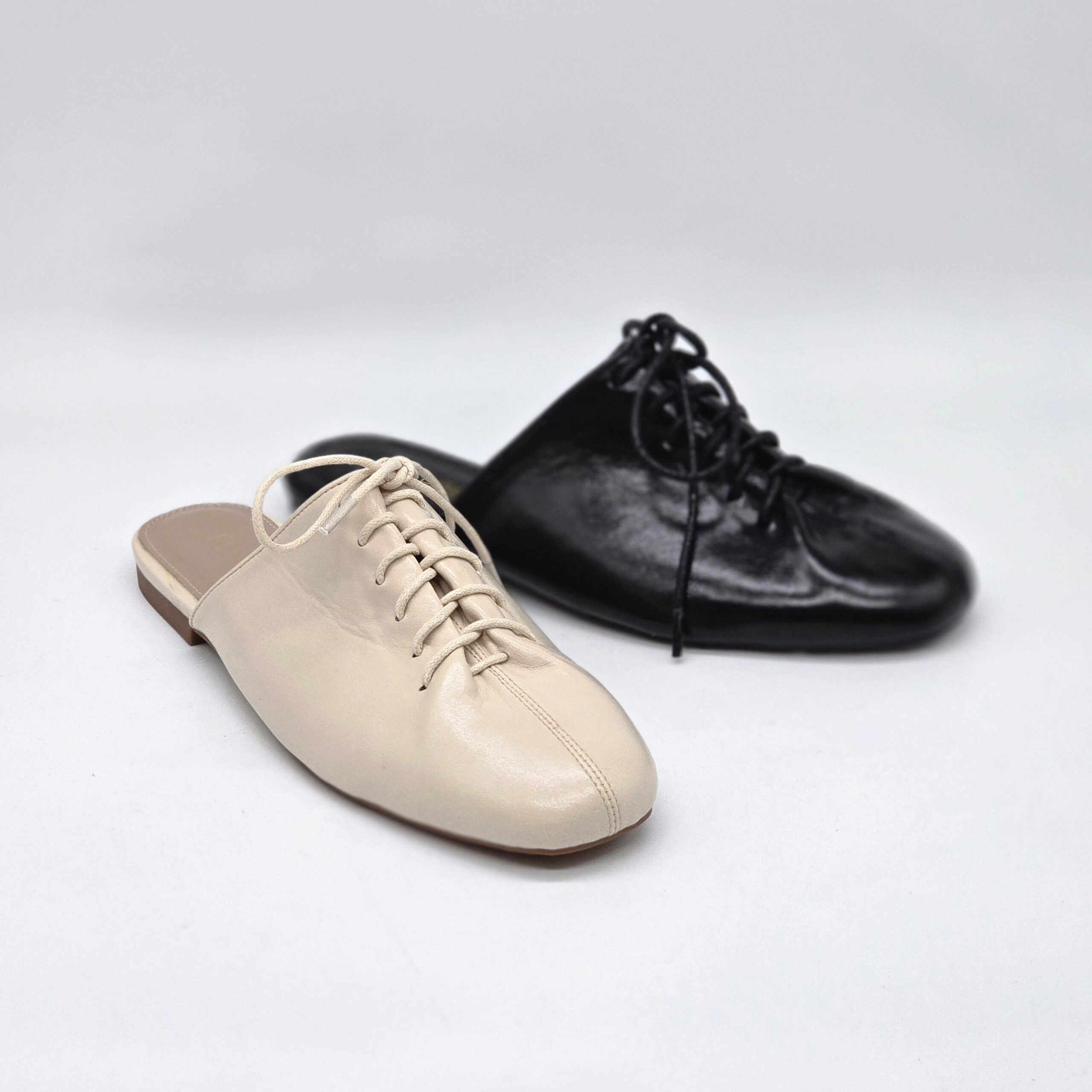 כפכף סגור שילוב שרוכים