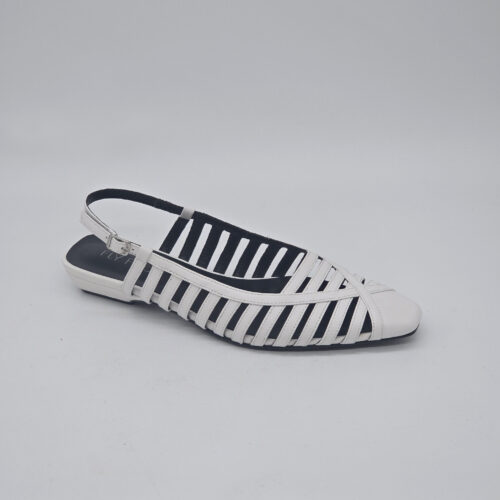 סנדל סגור שטוח