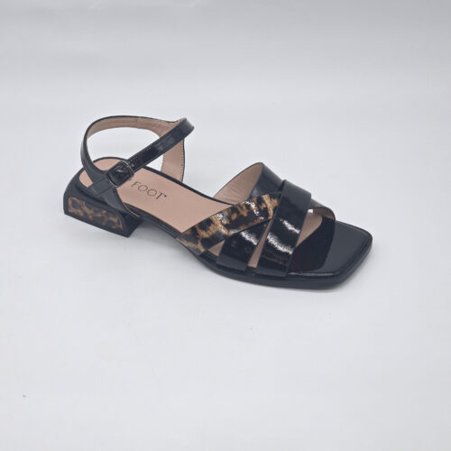 סנדל שטוח רצועות דקות עור