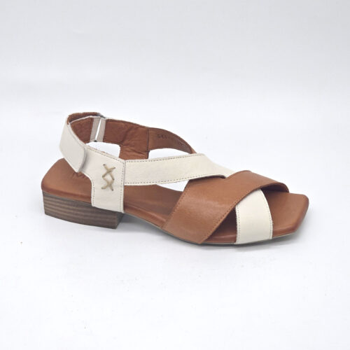 סנדל רצועות מוצלבות עור