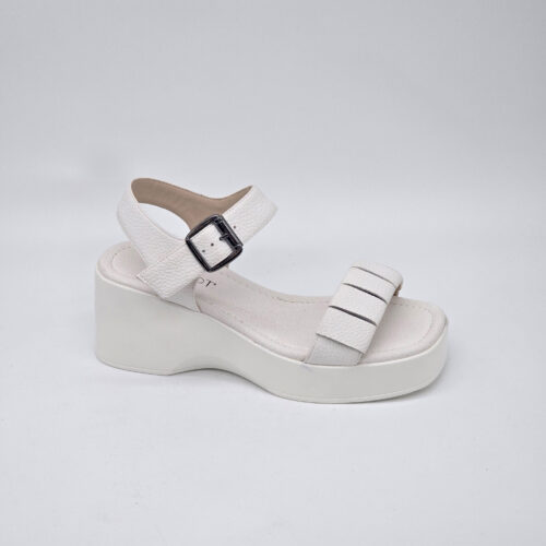 סנדל פלטפורמה