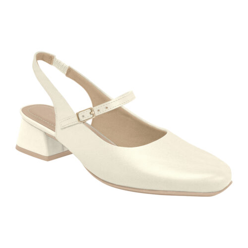 סנדלים סגורים חרטום מרובע