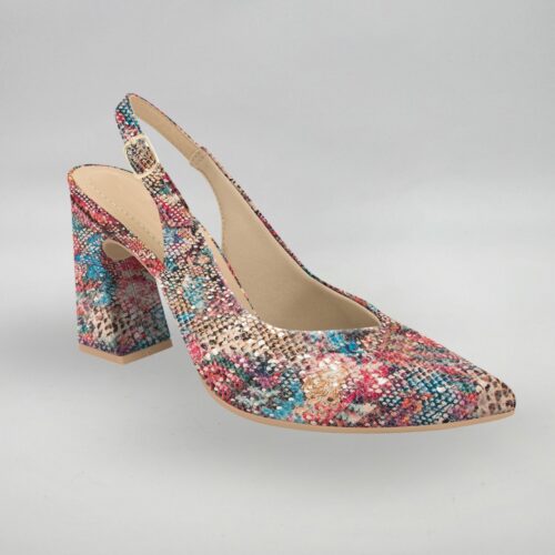 סנדלים סגורים עקב צ'אנקי