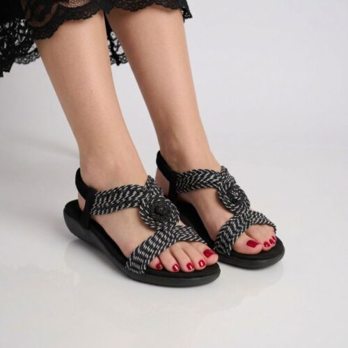 סנדל שטוח רצועות קלועות