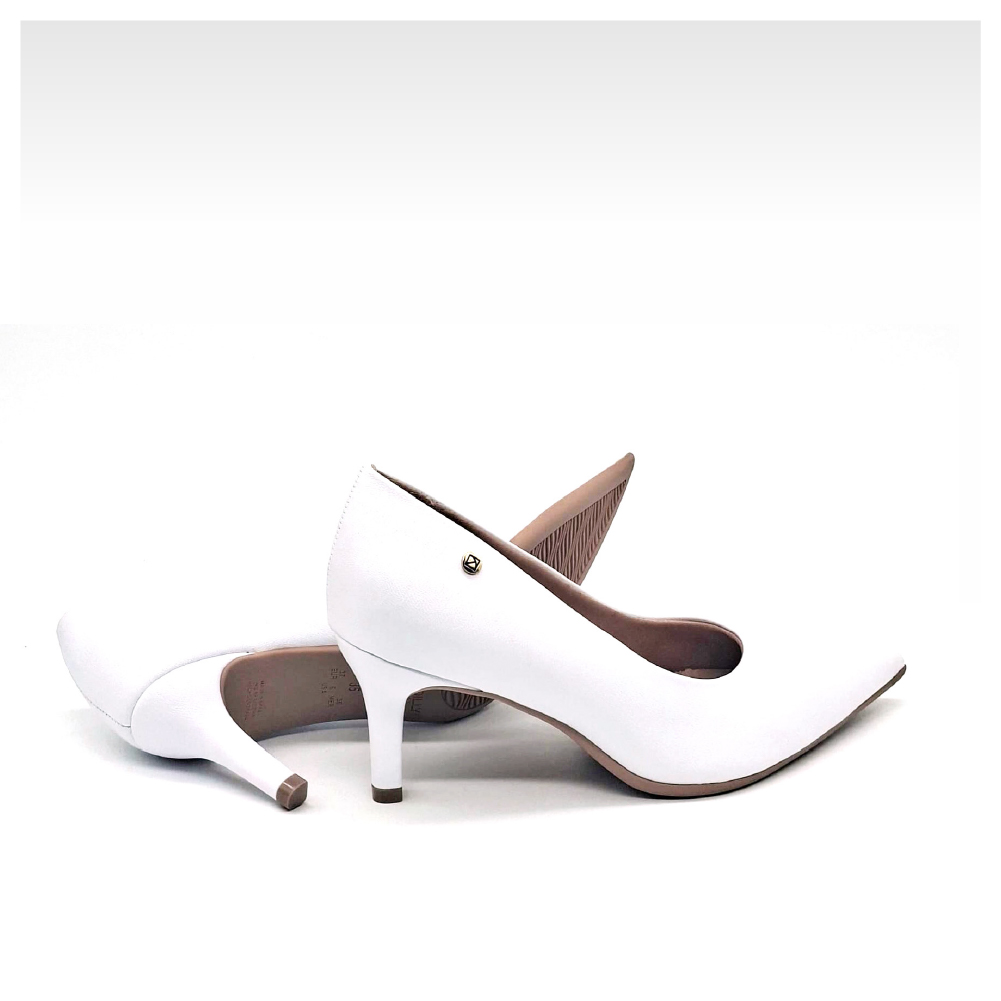 https://www.flyfoot.co.il/products/549658_6.jpg סירה אלגנטית עקב דק